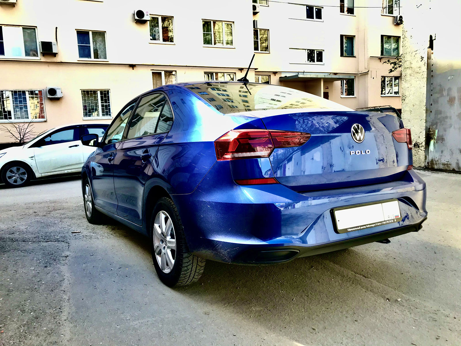 Volkswagen Polo Лифтбек — Прокат автомобилей в Ростове-на-Дону